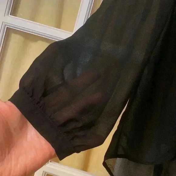 Stylish evening blouse 👚, long  sleeve, down buttons, open back - Picture 3 of 8